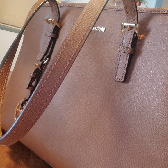 Michael Kors Purse - Picture 10 of 13